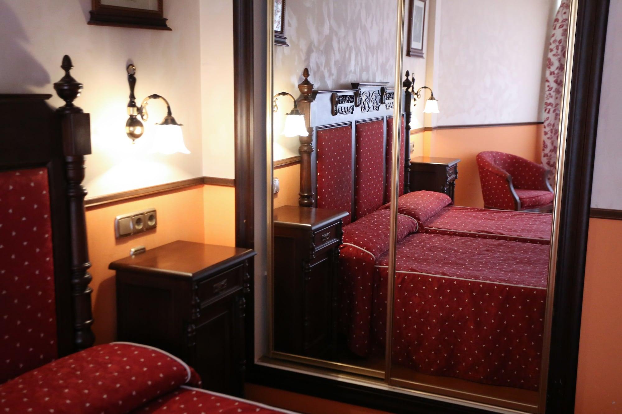 Hotel El Cisne Zaragoza Dış mekan fotoğraf