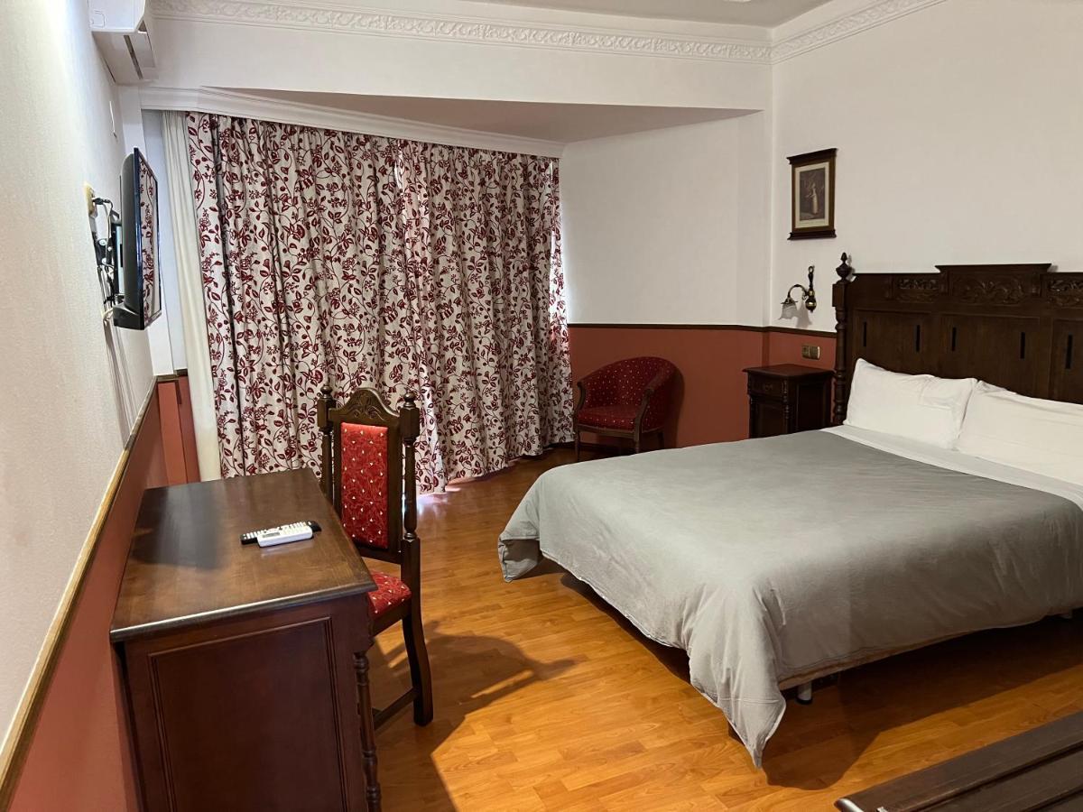 Hotel El Cisne Zaragoza Dış mekan fotoğraf