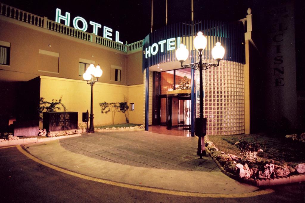 Hotel El Cisne Zaragoza Dış mekan fotoğraf
